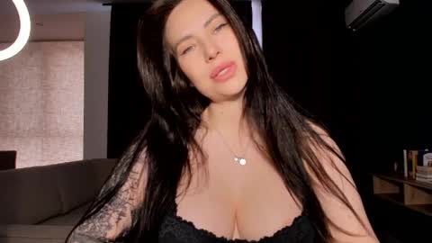 Snapshot of mistress_ninaohnina chatting on 04.10.26 Mistress Nina online show from 04.10.26