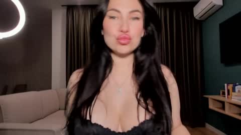 Snapshot of mistress_ninaohnina chatting on 04.22.26 Mistress Nina online show from 04.22.26
