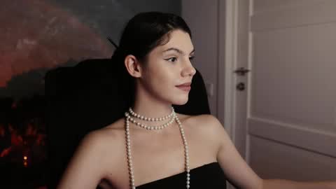 Miss Rochelle online show from 03.05.25