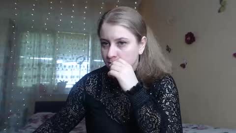 Snapshot of mistresscaro chatting on 03.08.26 mistresscaro online show from 03.08.26