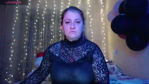 Snapshot of mistresscaro chatting on 05.15.26 mistresscaro online show from 05.15.26