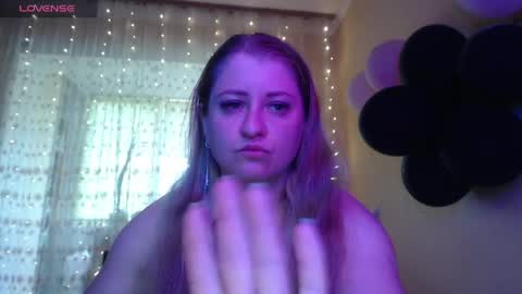 Snapshot of mistresscaro chatting on 05.16.26 mistresscaro online show from 05.16.26