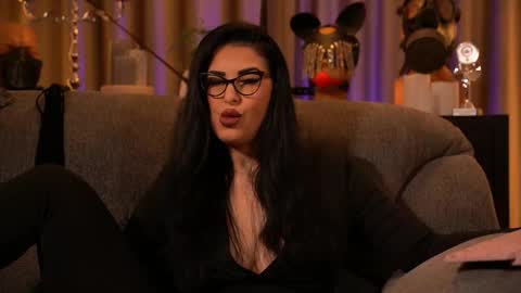 Mistress Kelly online show from 10.31.25