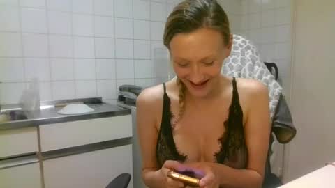 mistressmilly32 online show from 06.12.26