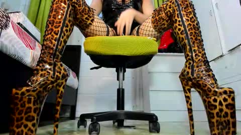 Snapshot of mistresstiffany69 chatting on 09.24.25 Tiffany online show from 09.24.25