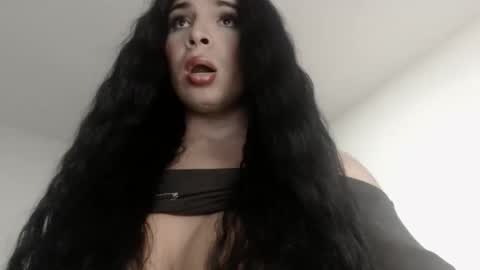 Snapshot of mistressxxalice chatting on 10.08.25 ALICE MADANE online show from 10.08.25
