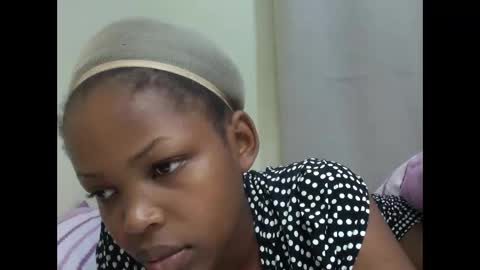 Snapshot of misty_shee chatting on 12.15.25 misty_shee online show from 12.15.25