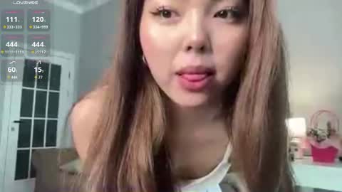 Snapshot of mistybunny chatting on 07.26.26 Mei online show from 07.26.26