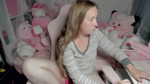 Snapshot of mistymystic chatting on 12.30.24 Misty online show from 12.30.24