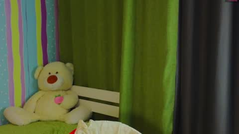 Snapshot of mitch911 chatting on 02.02.25 alice online show from 02.02.25