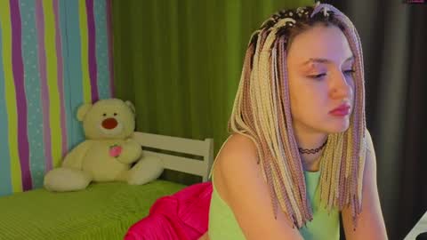 Snapshot of mitch911 chatting on 02.08.25 alice online show from 02.08.25