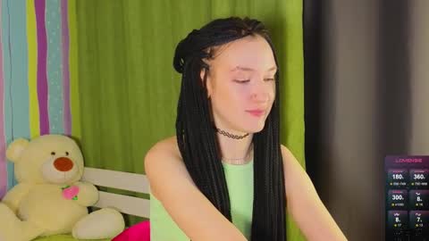 Snapshot of mitch911 chatting on 03.09.25 alice online show from 03.09.25