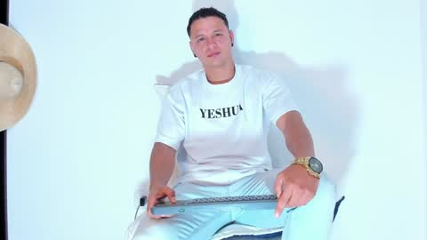 Snapshot of mitchellburns chatting on 02.07.25 mitchell online show from 02.07.25