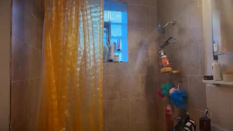 Snapshot of mitchellebunny7 chatting on 12.17.25 MichelleBunny7 online show from 12.17.25