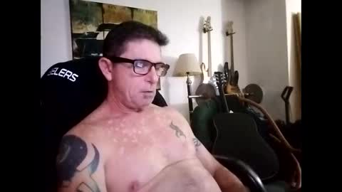 Snapshot of mitchnails69 chatting on 12.09.24 BobbyMitchGa online show from 12.09.24