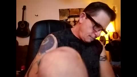 Snapshot of mitchnails69 chatting on 12.26.24 BobbyMitchGa online show from 12.26.24