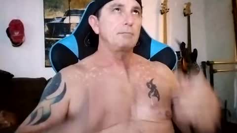 Snapshot of mitchnails69 chatting on 03.12.25 BobbyMitchGa online show from 03.12.25