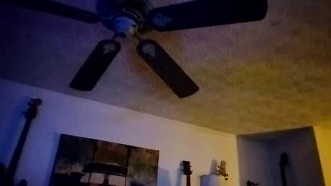 Snapshot of mitchnails69 chatting on 09.21.25 BobbyMitchGa online show from 09.21.25