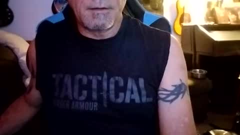 Snapshot of mitchnails69 chatting on 11.30.25 BobbyMitchGa online show from 11.30.25