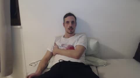 Snapshot of mitsch01 chatting on 12.23.24 Mitsch online show from 12.23.24