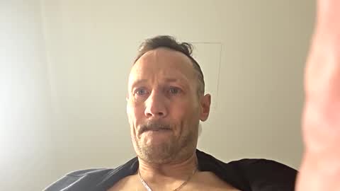 Mitzio11 online show from 12.20.25