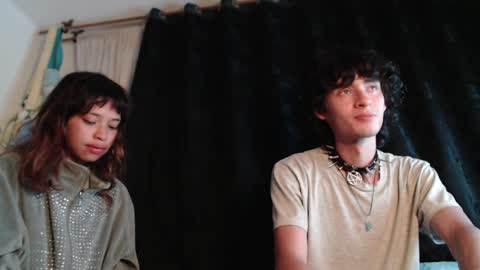 Snapshot of mixipeach chatting on 03.27.26 Naomi and Nekorii online show from 03.27.26