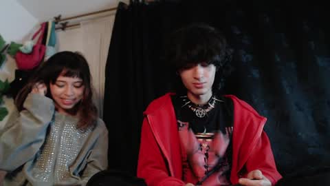 Snapshot of mixipeach chatting on 04.05.26 Naomi and Nekorii online show from 04.05.26