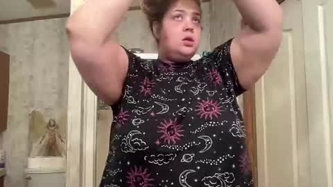 Snapshot of mixxedgoodness222 chatting on 12.15.25 mixxedgoodness222 online show from 12.15.25