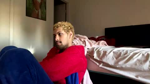 Snapshot of mixxychocolate chatting on 02.08.25 Deanthony online show from 02.08.25