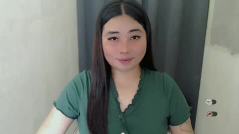 Snapshot of miya_licious chatting on 02.08.25 cassie marie online show from 02.08.25