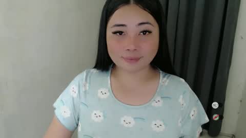 Snapshot of miya_licious chatting on 03.10.25 cassie marie online show from 03.10.25