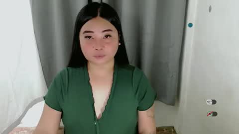 Snapshot of miya_licious chatting on 10.13.25 cassie marie online show from 10.13.25