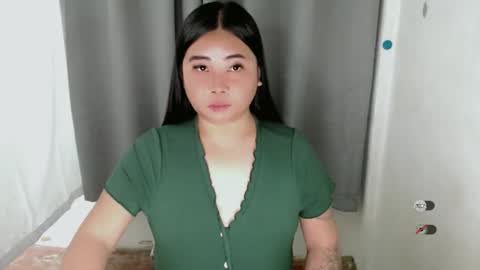 Snapshot of miya_licious chatting on 10.15.25 cassie marie online show from 10.15.25