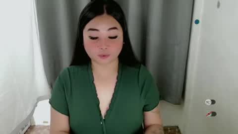 Snapshot of miya_licious chatting on 11.02.25 cassie marie online show from 11.02.25