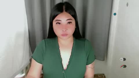 Snapshot of miya_licious chatting on 11.17.25 cassie marie online show from 11.17.25