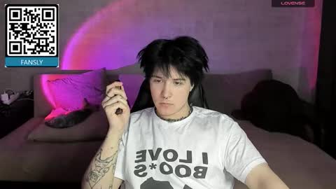 MeowMiku online show from 10.03.25