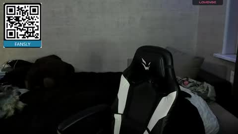 MeowMiku online show from 10.16.25