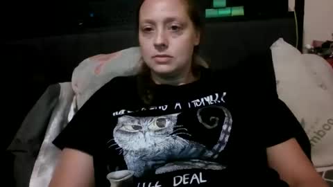 Snapshot of miztrezk chatting on 09.15.25 miztrezk online show from 09.15.25