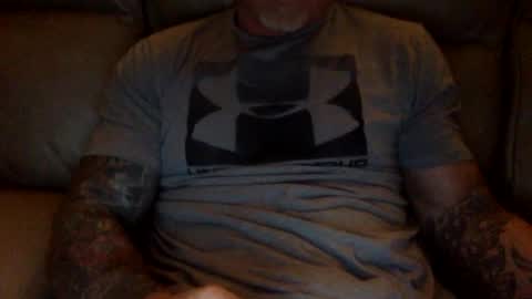 Snapshot of mjg175 chatting on 01.12.25 SexyRed online show from 01.12.25