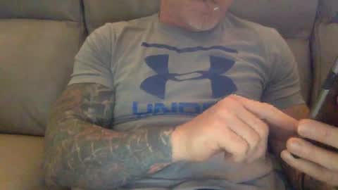 Snapshot of mjg175 chatting on 01.21.25 SexyRed online show from 01.21.25