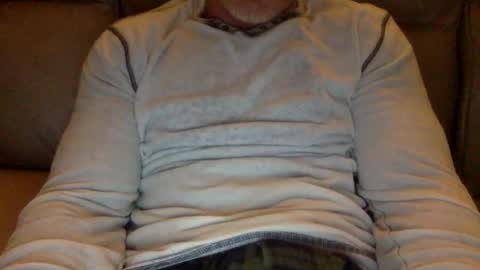 Snapshot of mjg175 chatting on 01.24.25 SexyRed online show from 01.24.25