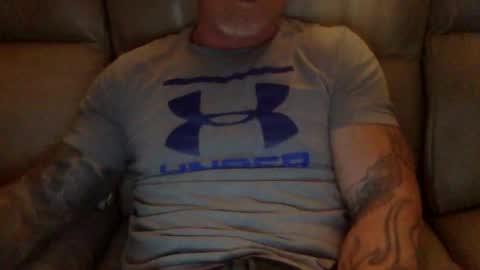 Snapshot of mjg175 chatting on 01.26.25 SexyRed online show from 01.26.25