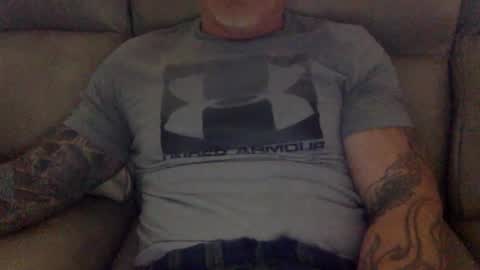 Snapshot of mjg175 chatting on 01.28.25 SexyRed online show from 01.28.25