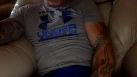 Snapshot of mjg175 chatting on 10.01.25 SexyRed online show from 10.01.25