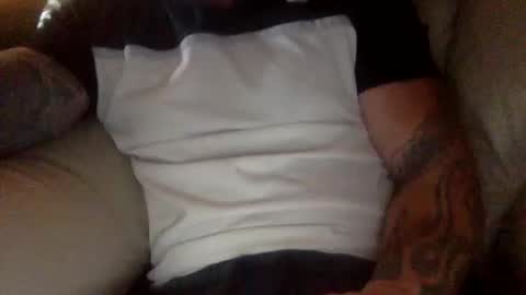 Snapshot of mjg175 chatting on 10.12.25 SexyRed online show from 10.12.25