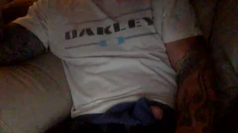 Snapshot of mjg175 chatting on 11.22.25 SexyRed online show from 11.22.25