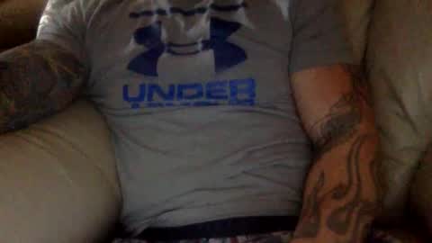 Snapshot of mjg175 chatting on 12.15.25 SexyRed online show from 12.15.25