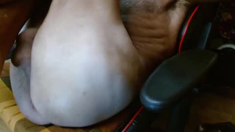 Snapshot of mjmadurengue chatting on 12.20.24 Mario jose online show from 12.20.24