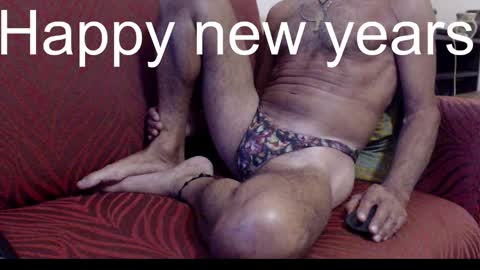 Snapshot of mjmadurengue chatting on 12.31.24 Mario jose online show from 12.31.24