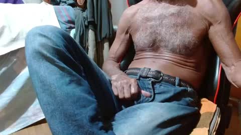 Snapshot of mjmadurengue chatting on 01.14.25 Mario jose online show from 01.14.25